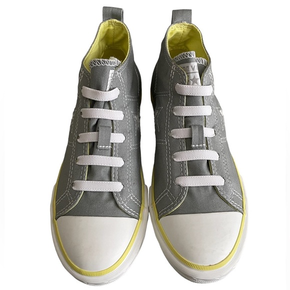 Converse One Star Canvas Sneakers - NWOT - Picture 2 of 8